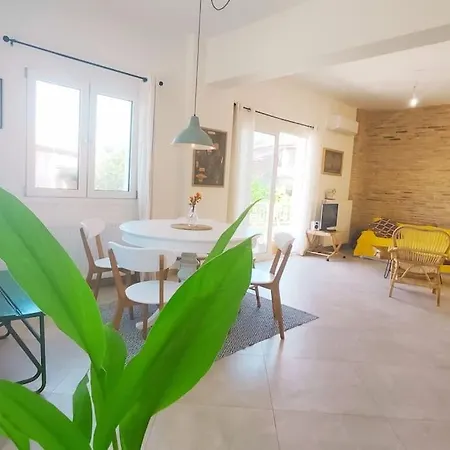 Villa Zacharenia Cozy House With Sea Views Avliótes Exterior foto