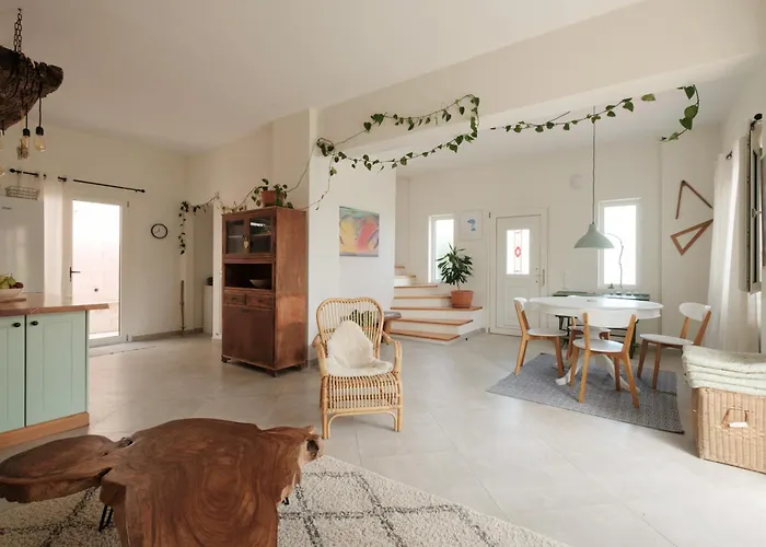 Zacharenia Cozy House With Sea Views