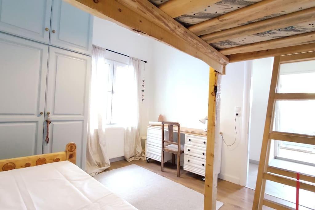 Zacharenia Cozy House With Sea Views Hébergement de vacances *