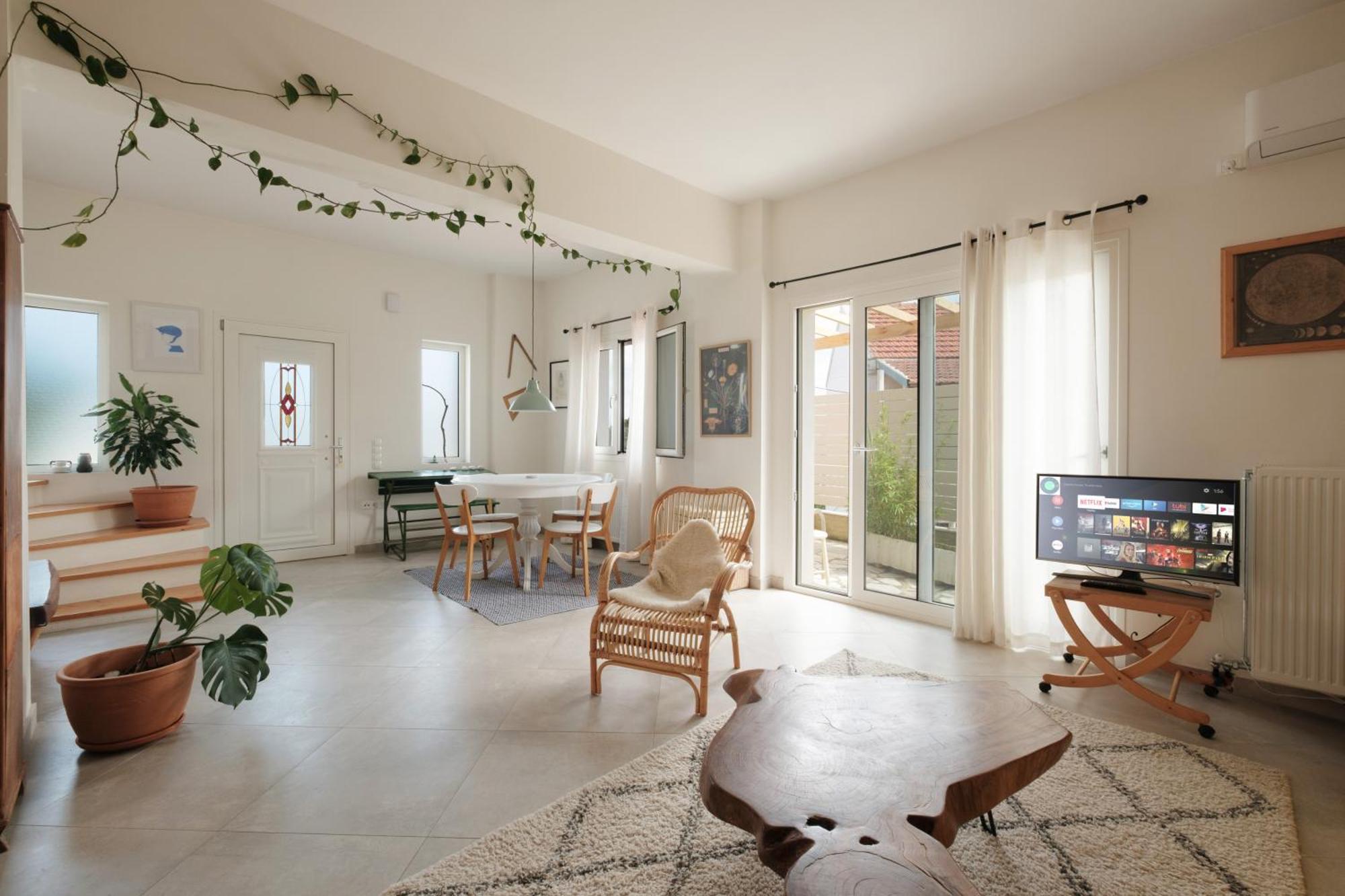 Zacharenia Cozy House With Sea Views *